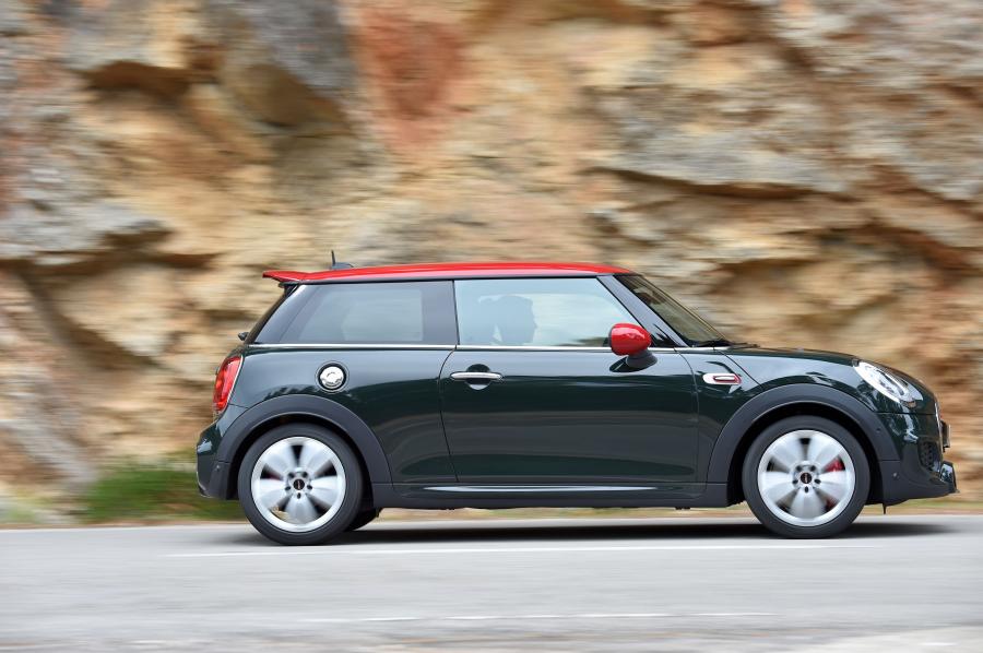  Mini Cooper S JCW 2015 года  (фото 18 из 30)